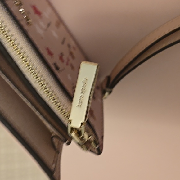 Kate Spade Pink Star-Patterned Wristlet EUC - Picture 8 of 11